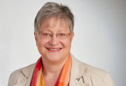 elke-gegg-portrait-serviceware