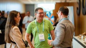 gespraech-mit-kunden-auf-dem-serviceware-forum-25